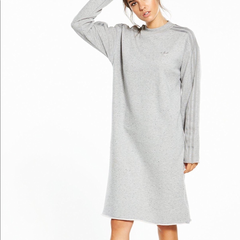 ADIDAS trefoil crew sweat Dress 🤩